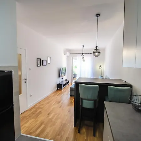 Apartament Darija 4 *